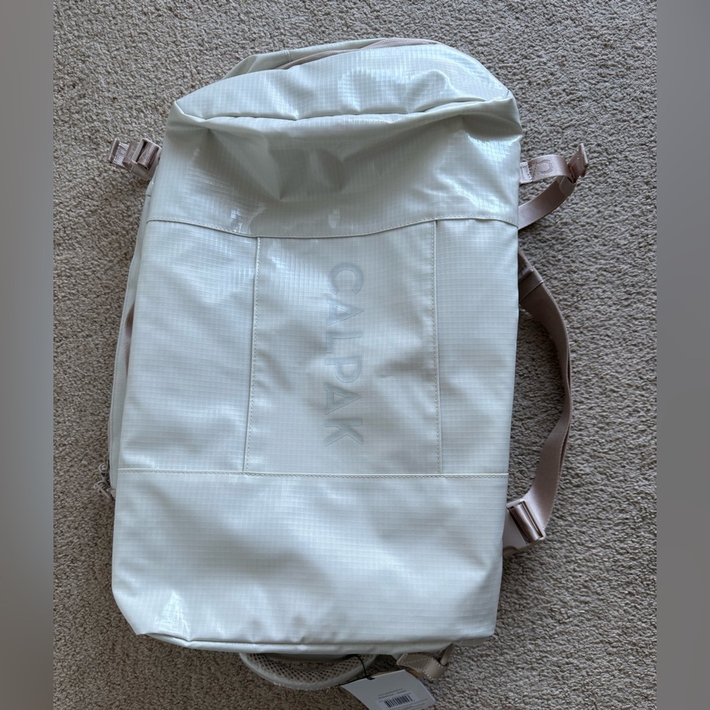 Calpak NWT Terra Large 50L Duffel Backpack in White Sands